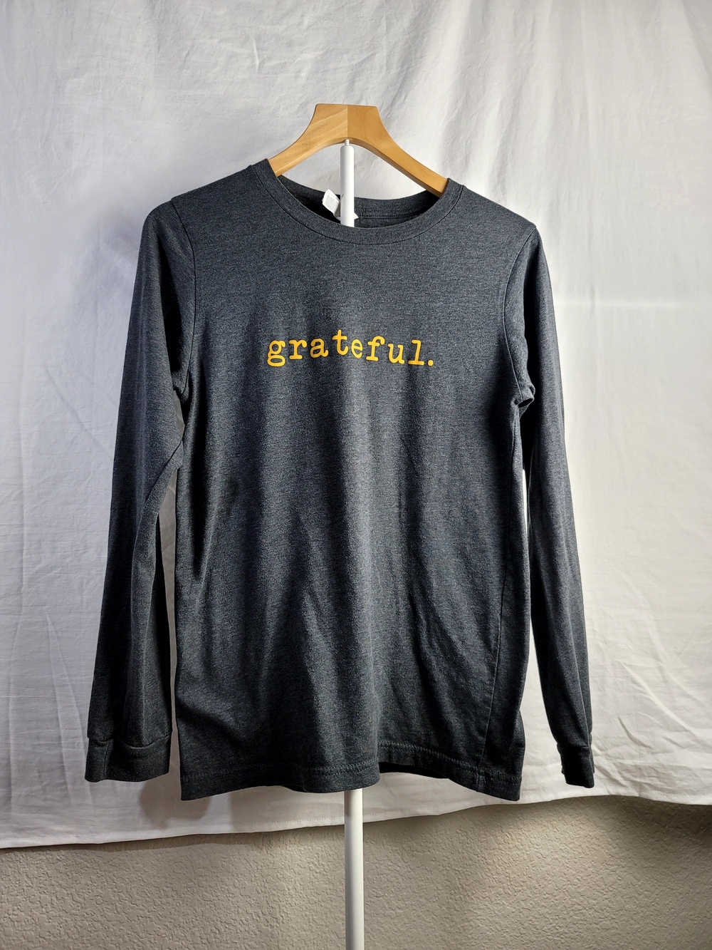 Bella Canvas Charcoal Long-Sleeve Tee with Yellow "grateful." Text